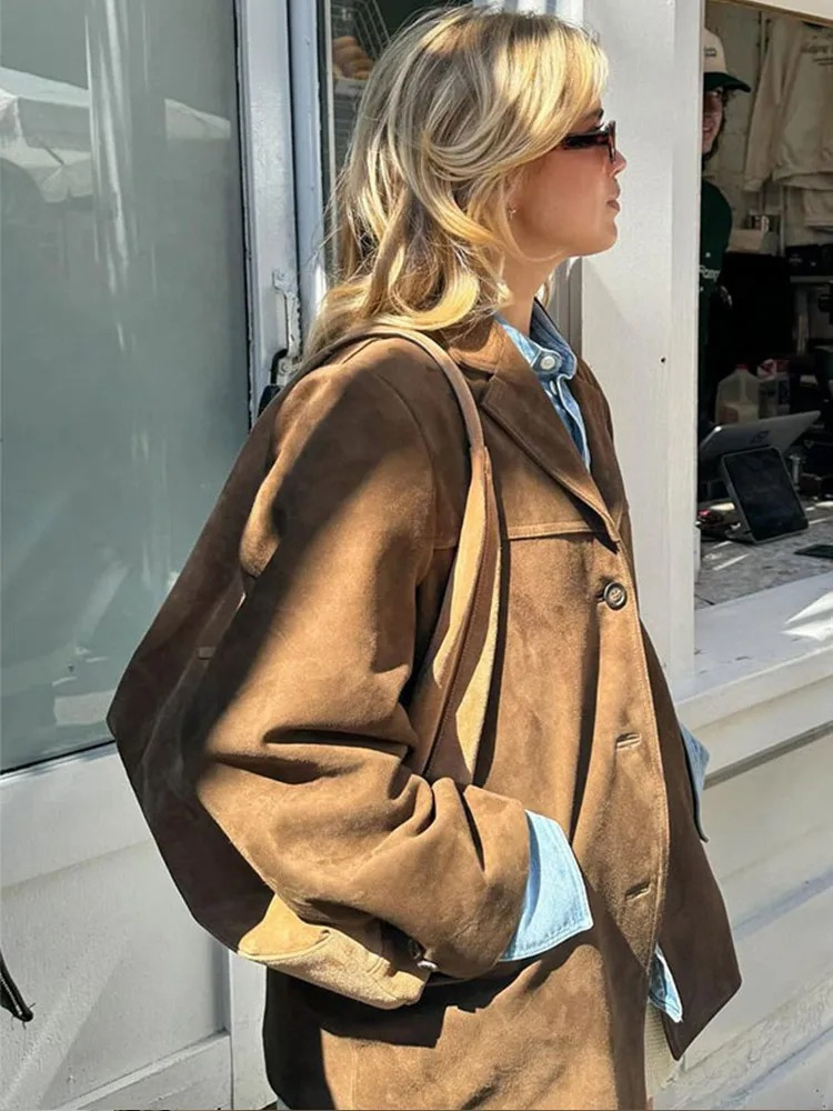 Elegáns barna oversize velúr bőr blézer dzseki