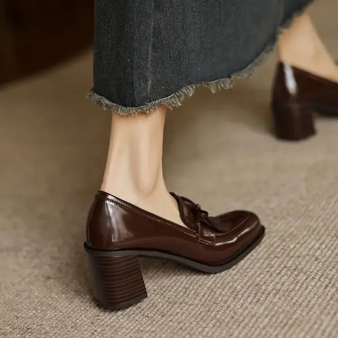 Elegáns Dorothy magassarkú mokaszin alkalmi viselethez