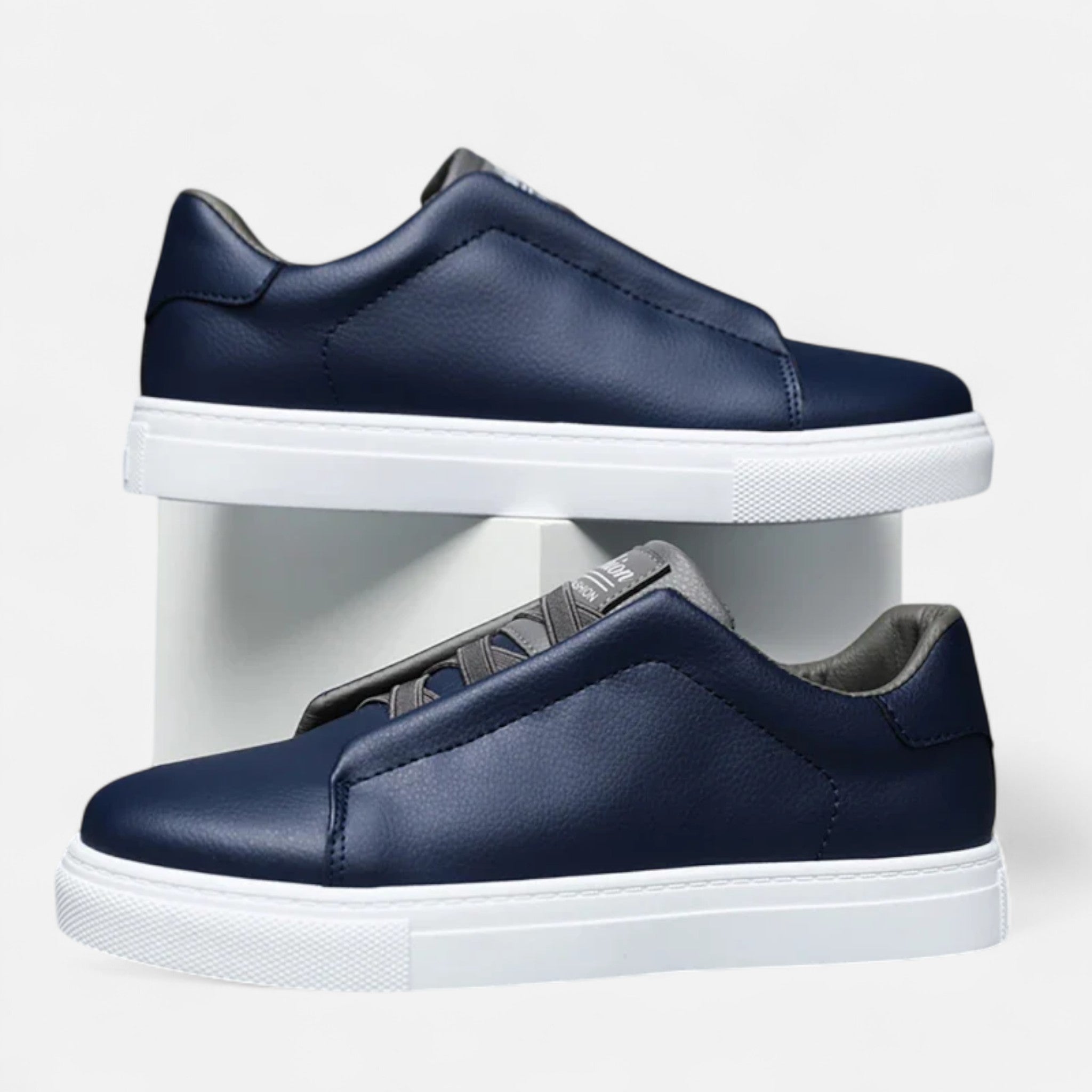 Męskie sneakersy slip-on z lekką podeszwą i minimalistycznym designem