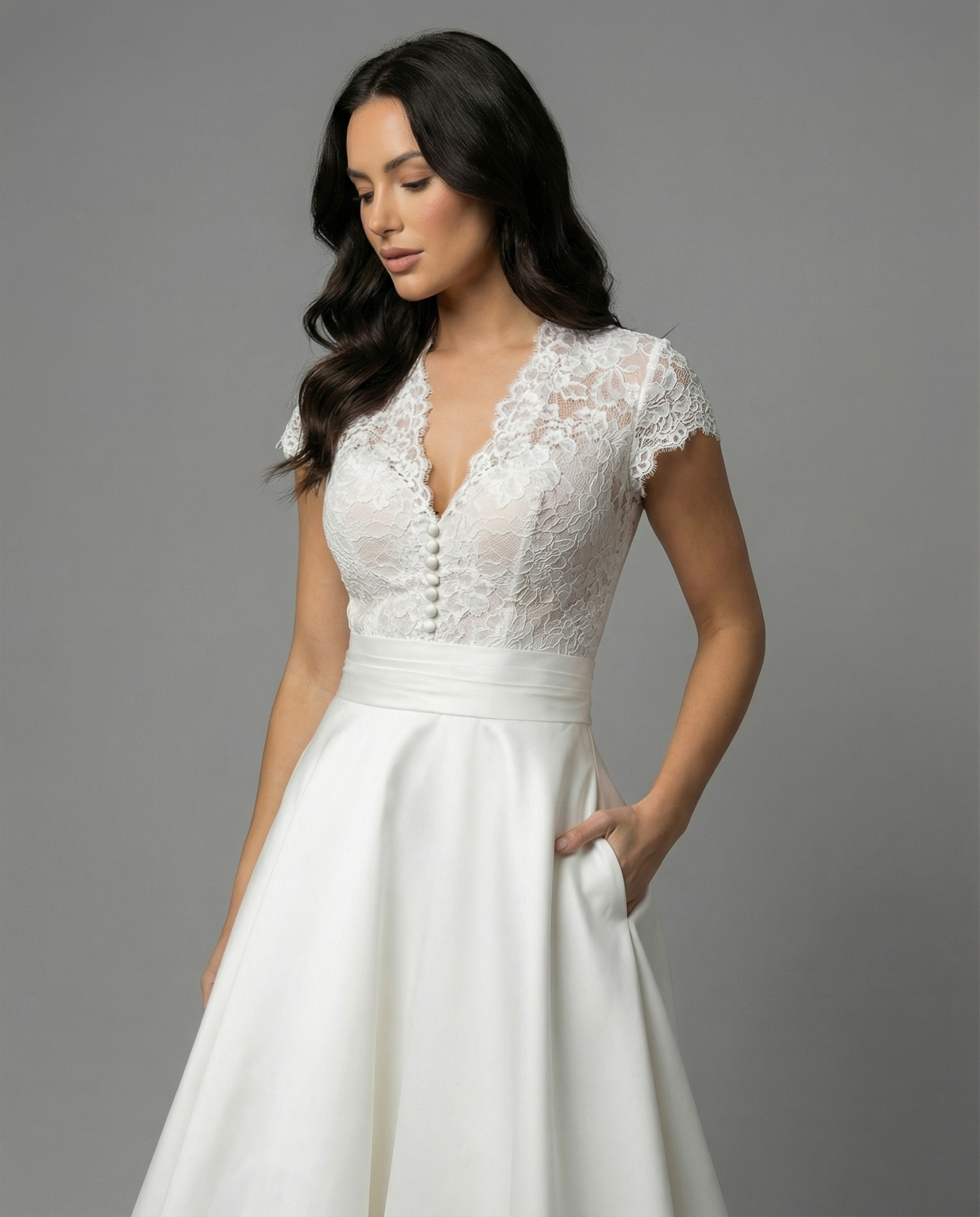 Abito Midi Donna con Scollo a V in Pizzo e Gonna Svasata