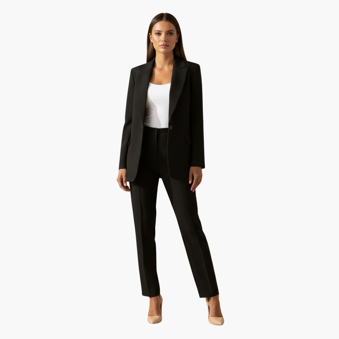 Complete Women's Blazer and Pants with Classic Lapels and Tailored Fit