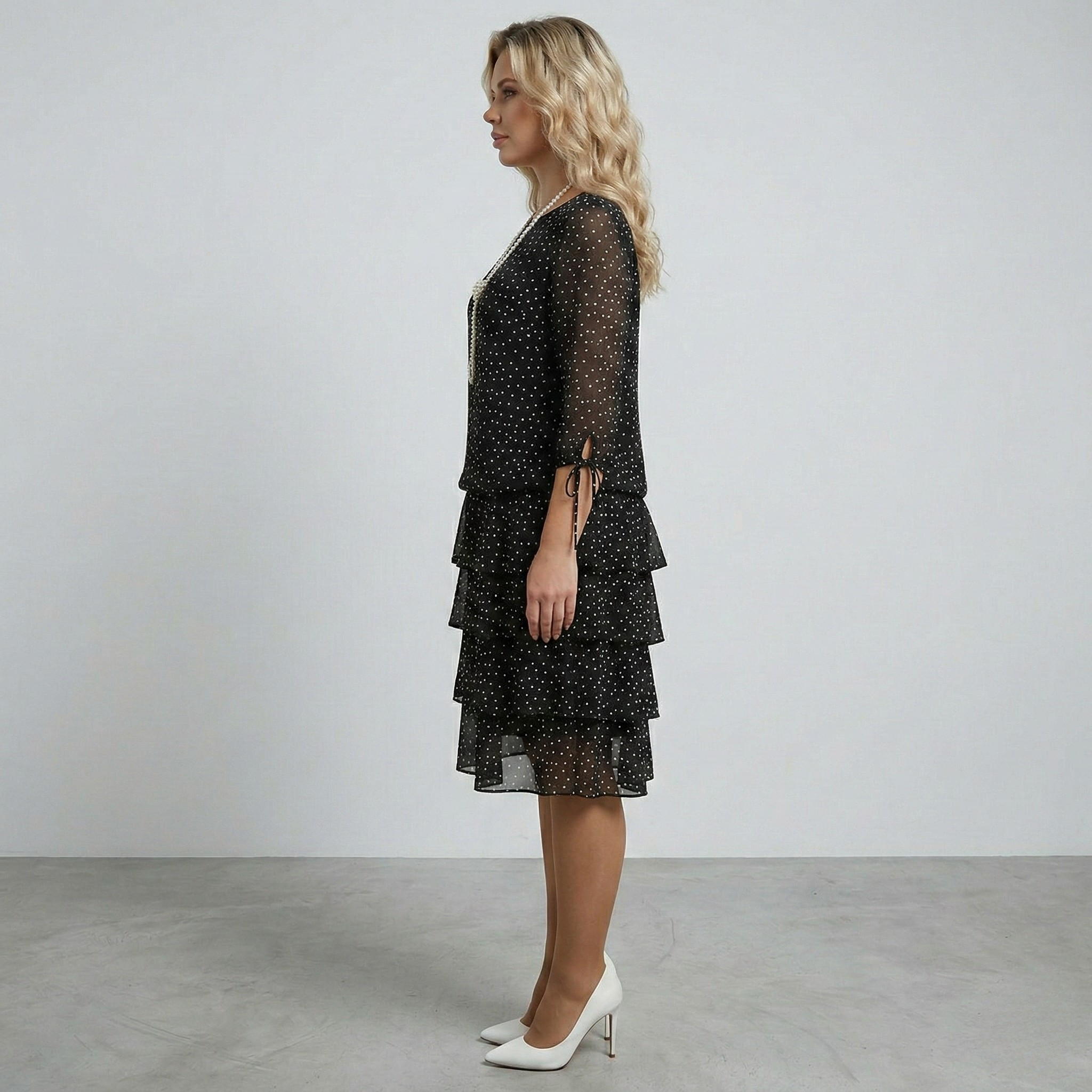 Vestito donna midi a pois con maniche 3/4 e gonna a balze elegante