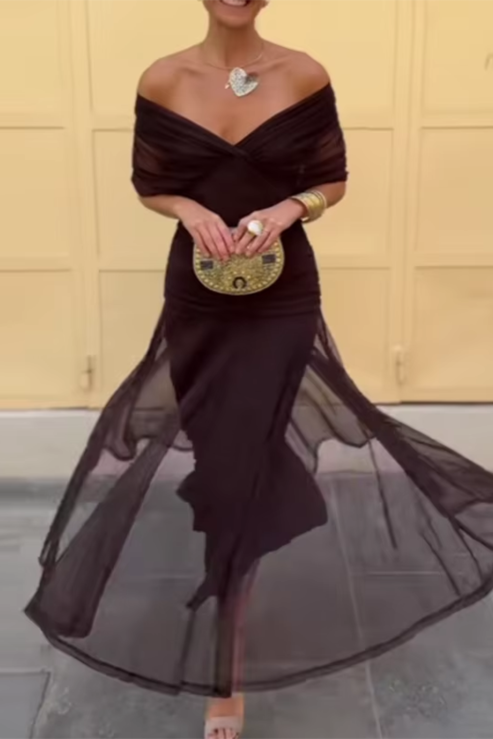 Elegantní dámské maxi šaty
