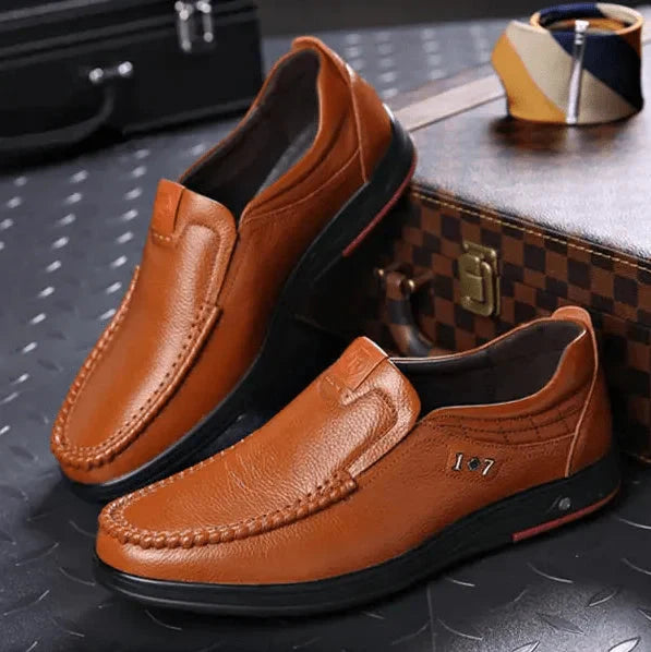 Pánské slip-on boty z pravé kůže