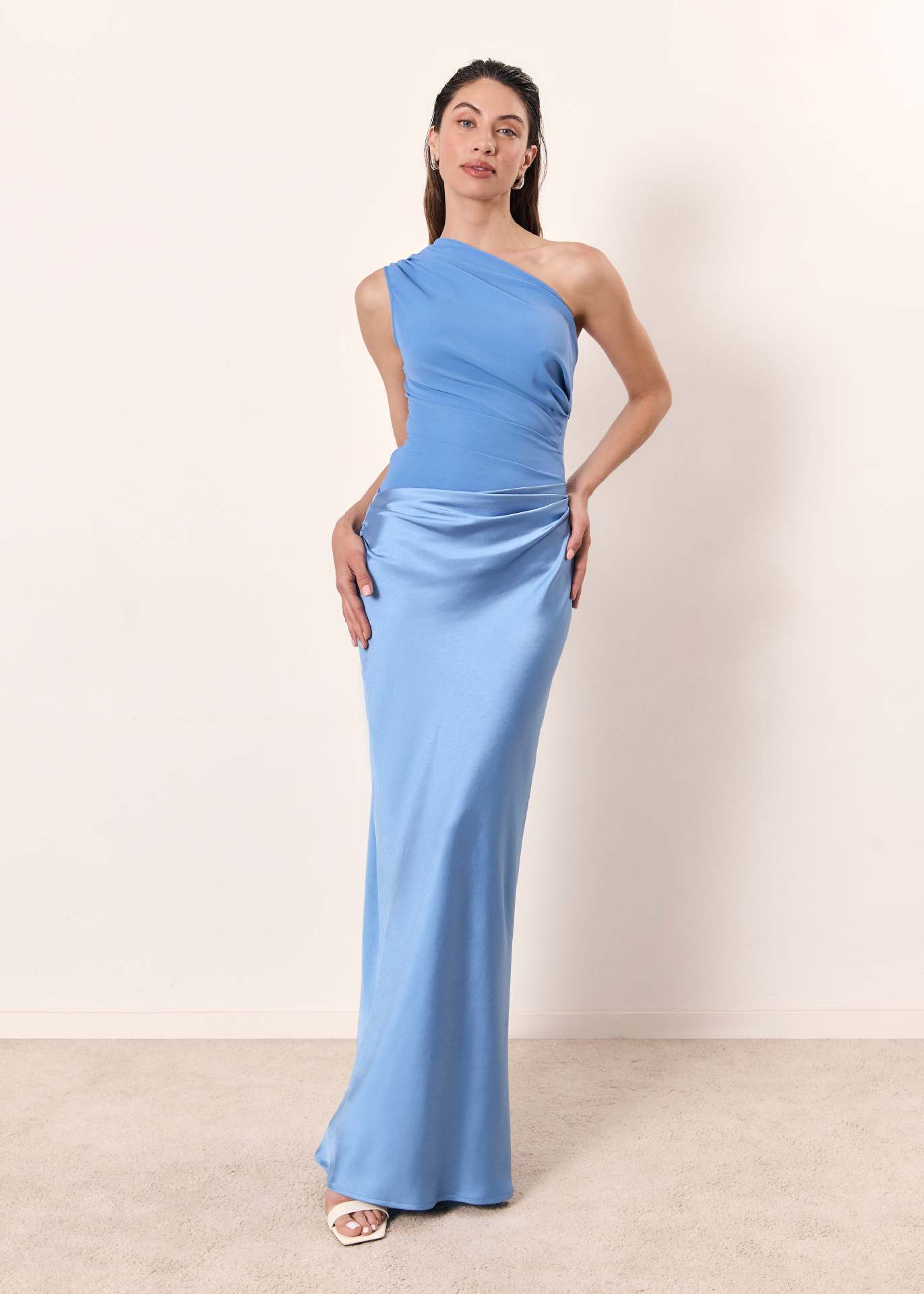 Abito da Sera Elegante Monospalla per Invitata a Nozze