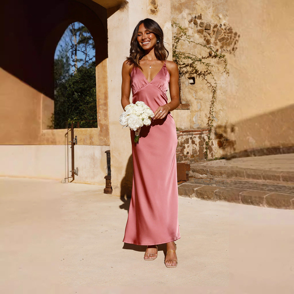 SatinLook | Women's Maxi Dress - Elegant Sleeveless V-Neck Design for Formal Events 2