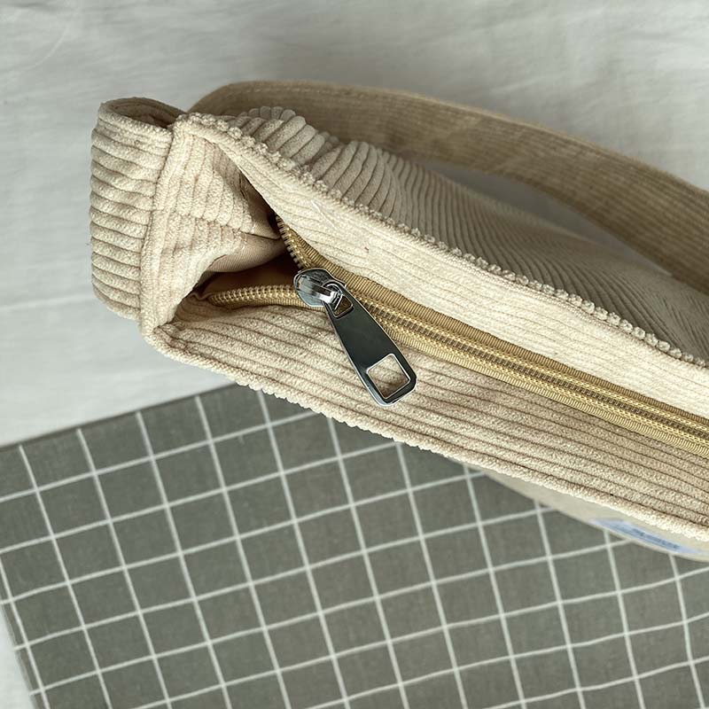 Sac bandoulière en velours côtelé