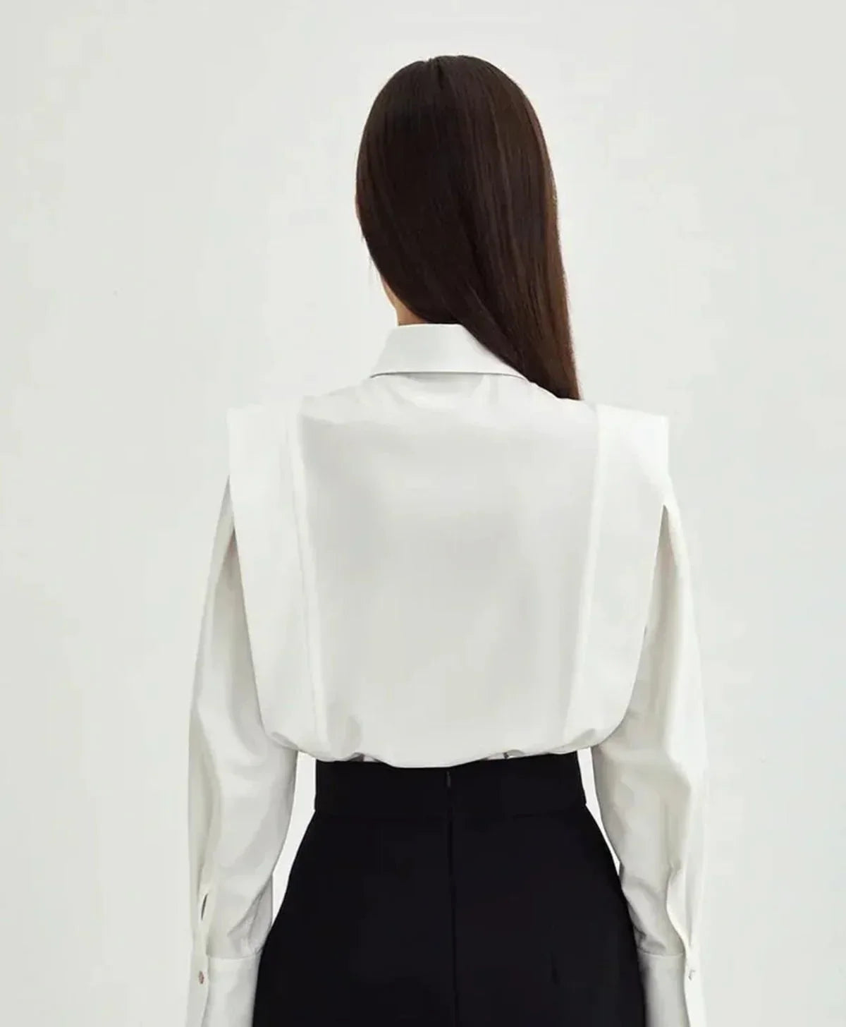Damebluse med tern, flere knapper og forskellige farver