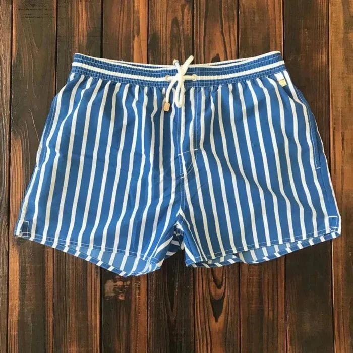 Fato de Banho Clássico e Elegante para um Verão Inesquecível