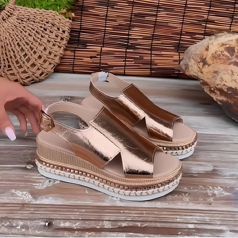 Dámské platformové sandály na klínu – elegantní, pohodlné a lehké