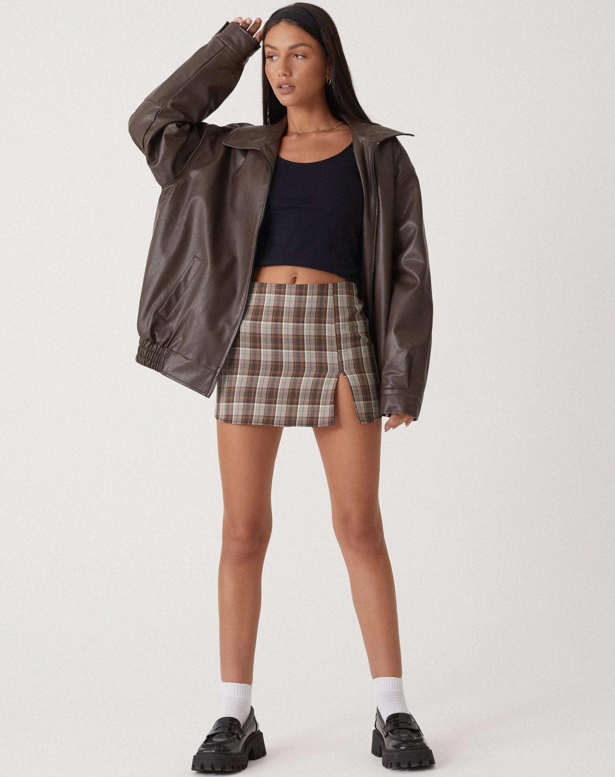Γυναικείο oversized μπουφάν με εφέ δέρματος