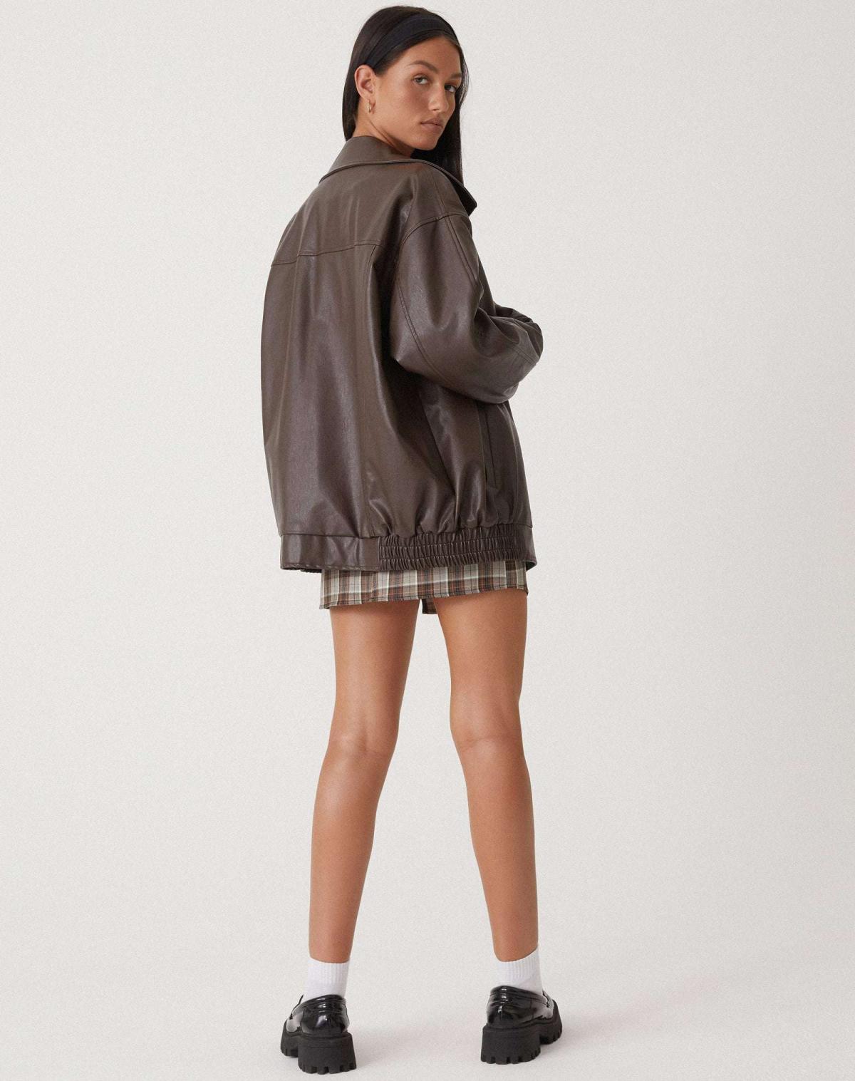 Γυναικείο oversized μπουφάν με εφέ δέρματος