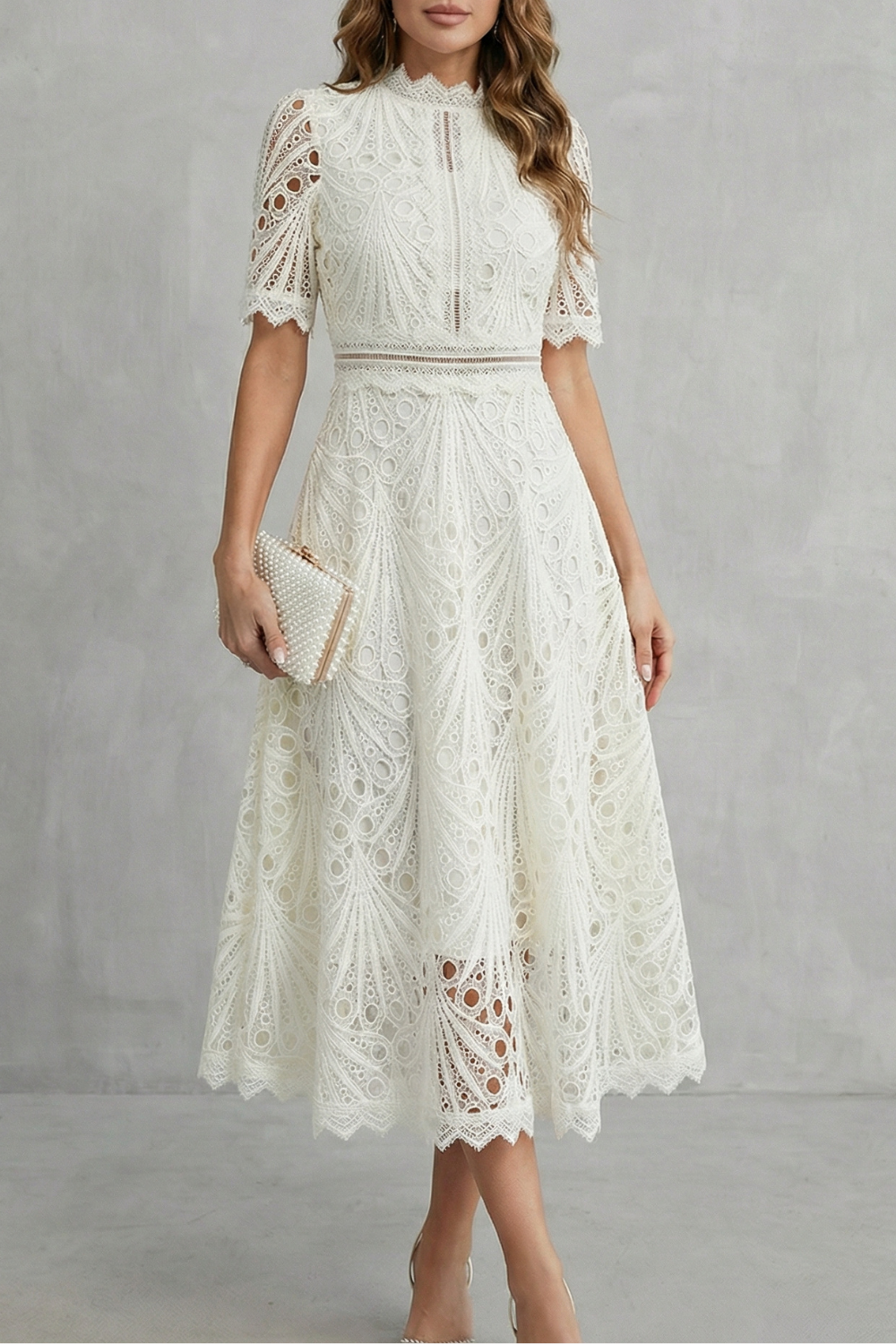 Elegant midi kjole i blonder til kvinder med markeret talje
