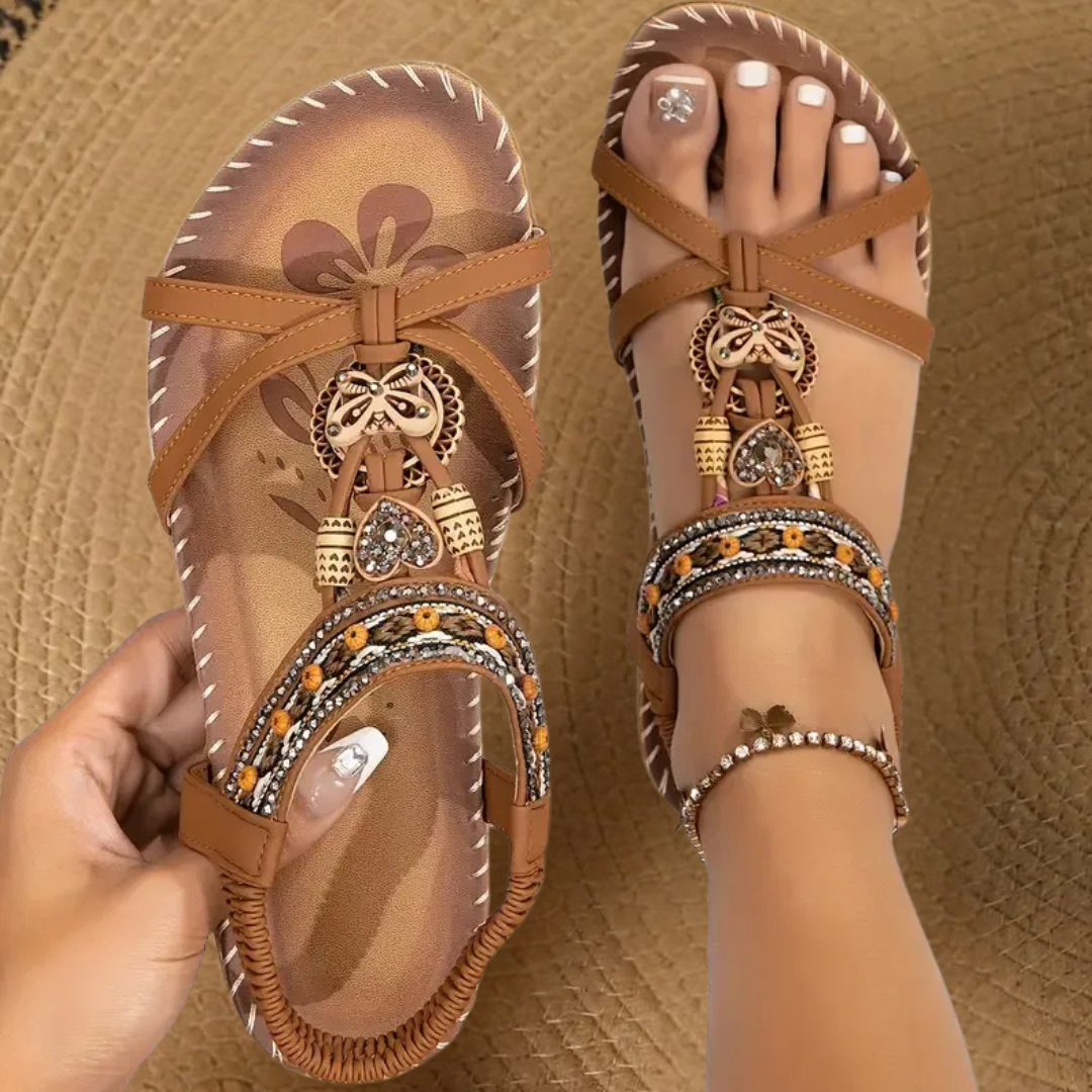 Γυναικεία σανδάλια Boho με διακοσμητικές χάντρες και ελαστικό λουράκι