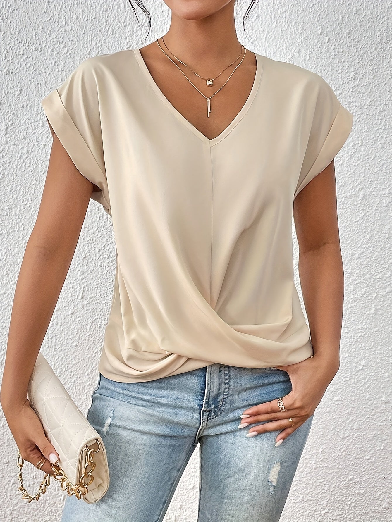 Top Donna – V-nyakú csomós részlettel, elegáns redőzéssel és kényelmes szabással
