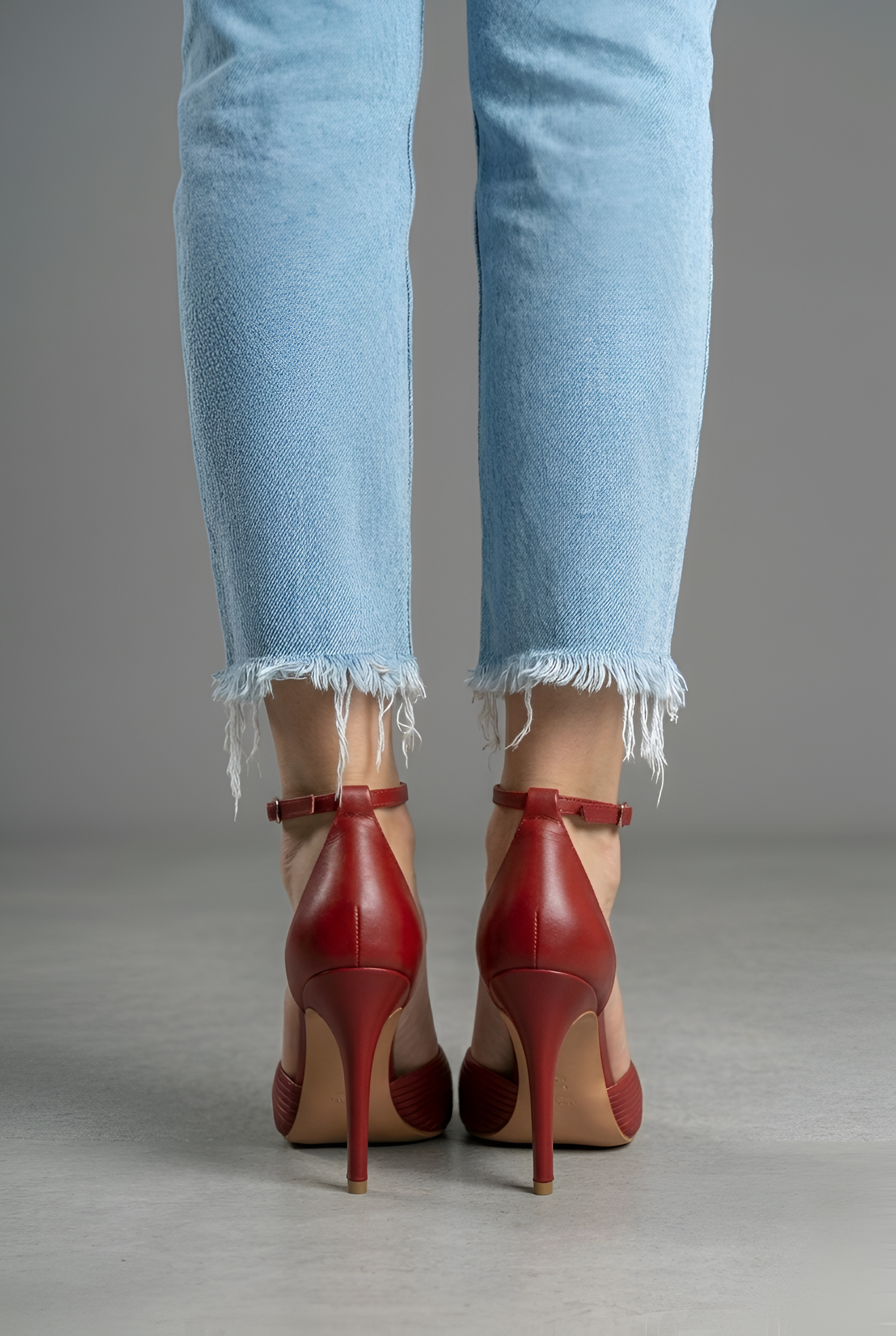 Sandali Donna con Tacco Alto e Cinturino alla Caviglia Design Incrociato