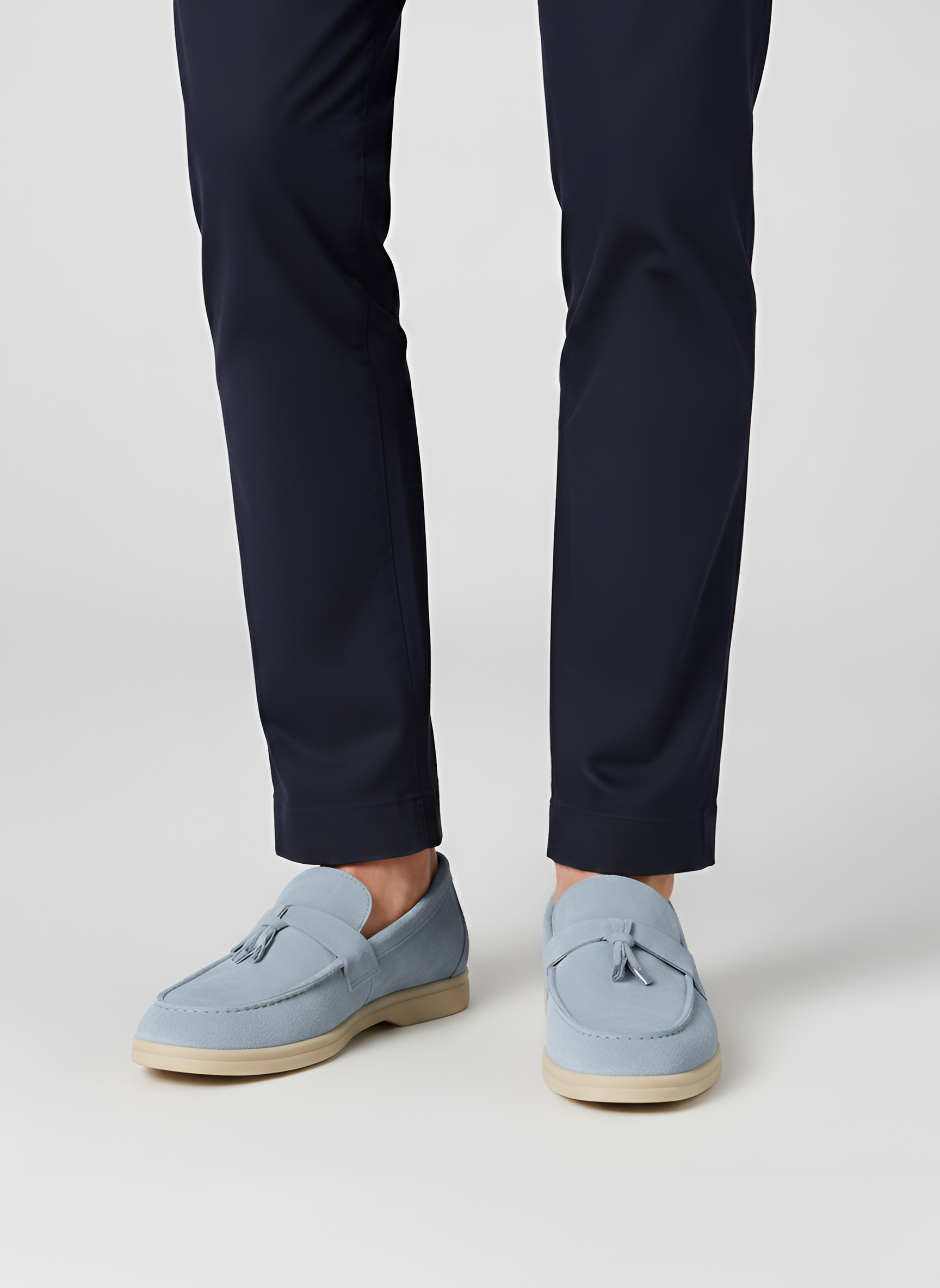 Mocasines para hombre en piel de ante con borlas y suela cómoda