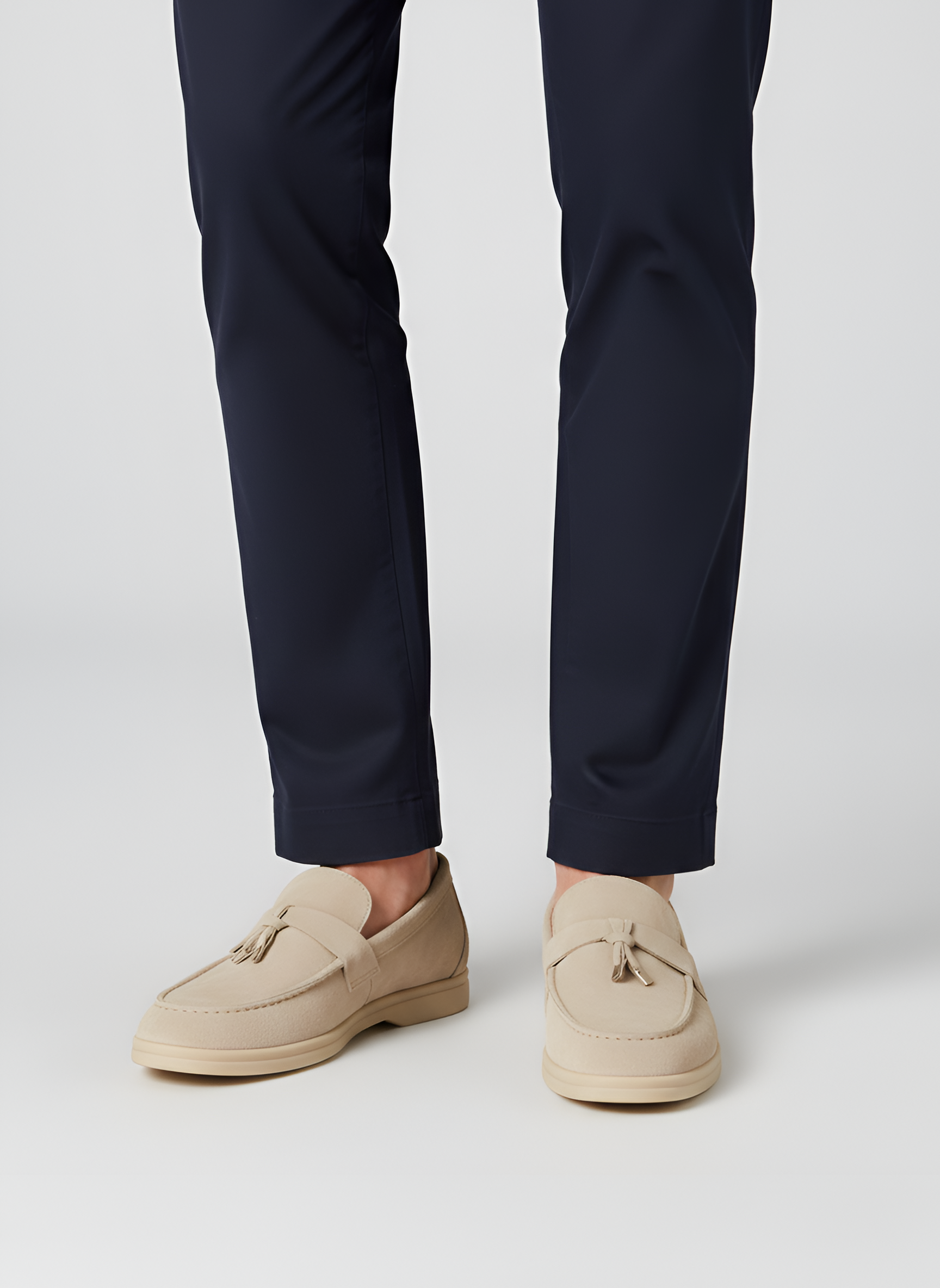 Mocasines para hombre en piel de ante con borlas y suela cómoda