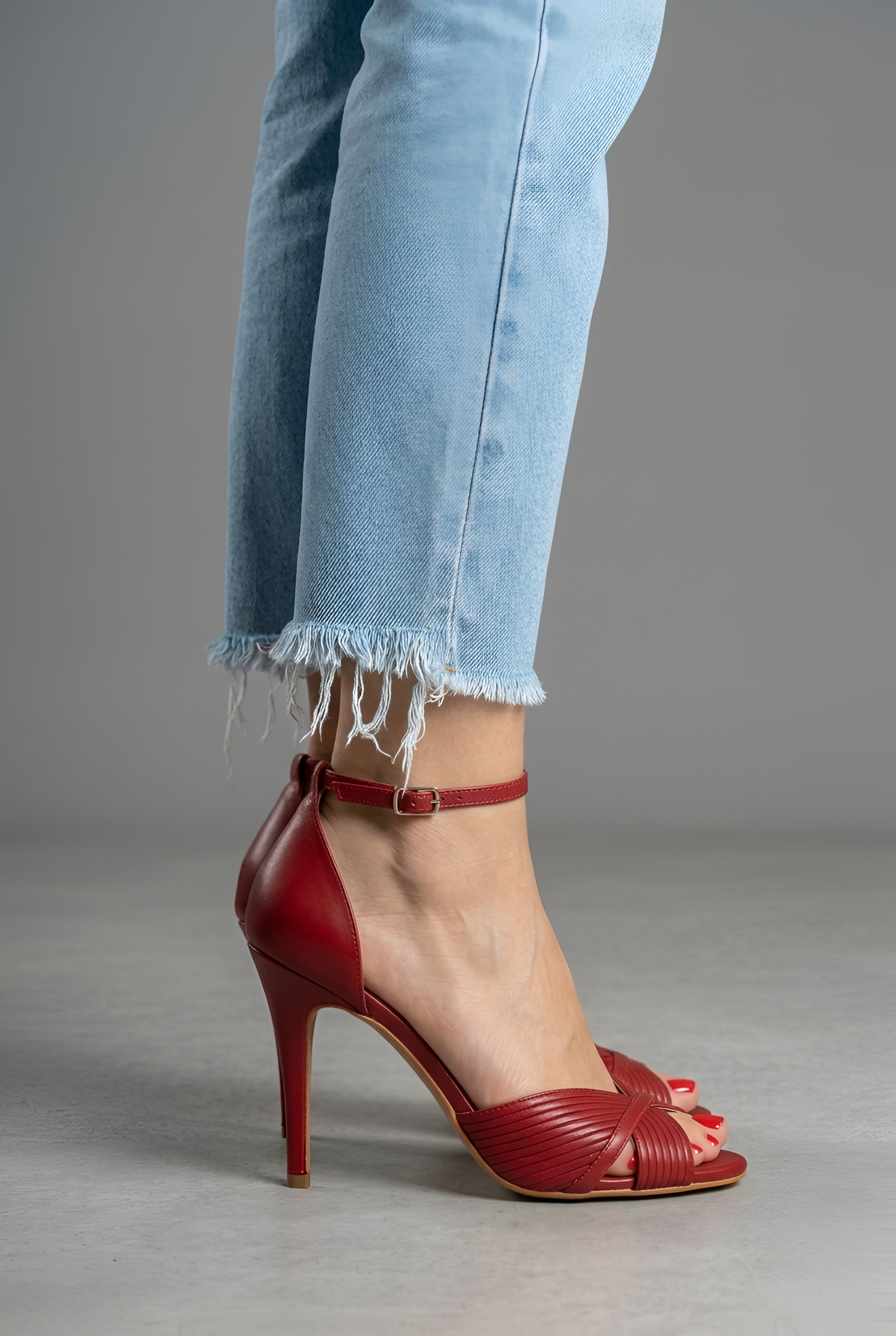 Sandali Donna con Tacco Alto e Cinturino alla Caviglia Design Incrociato