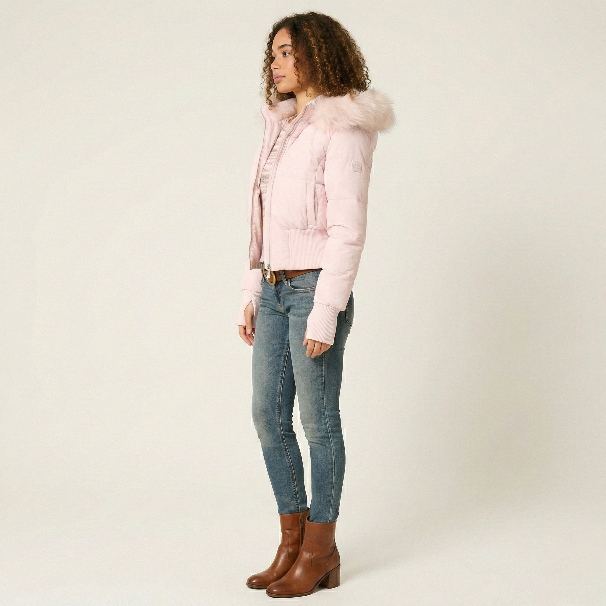 Plumón corto para mujer con capucha y borde de piel sintética acolchado para invierno