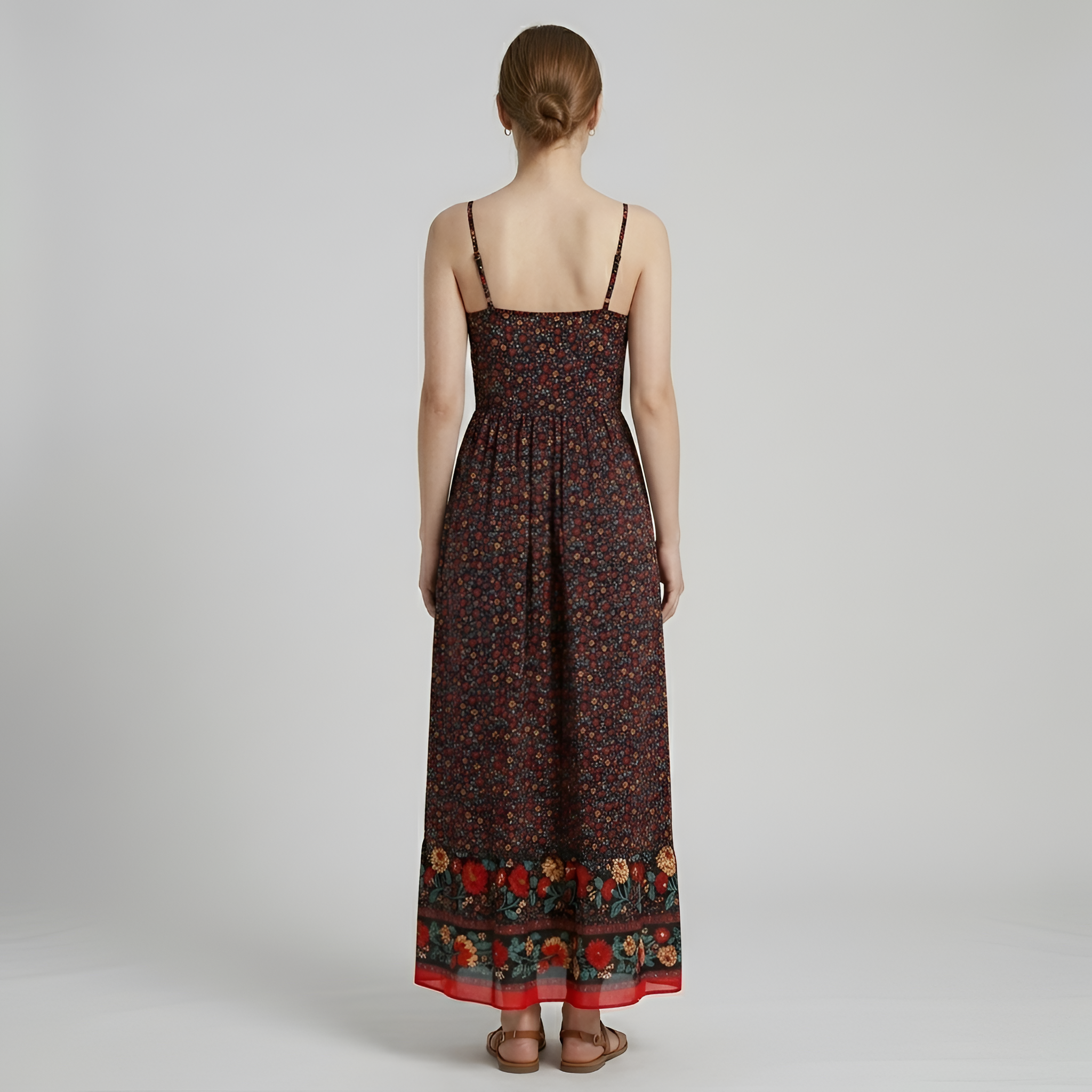 Robe longue femme fleurie avec fines bretelles et col rond décontracté d'été