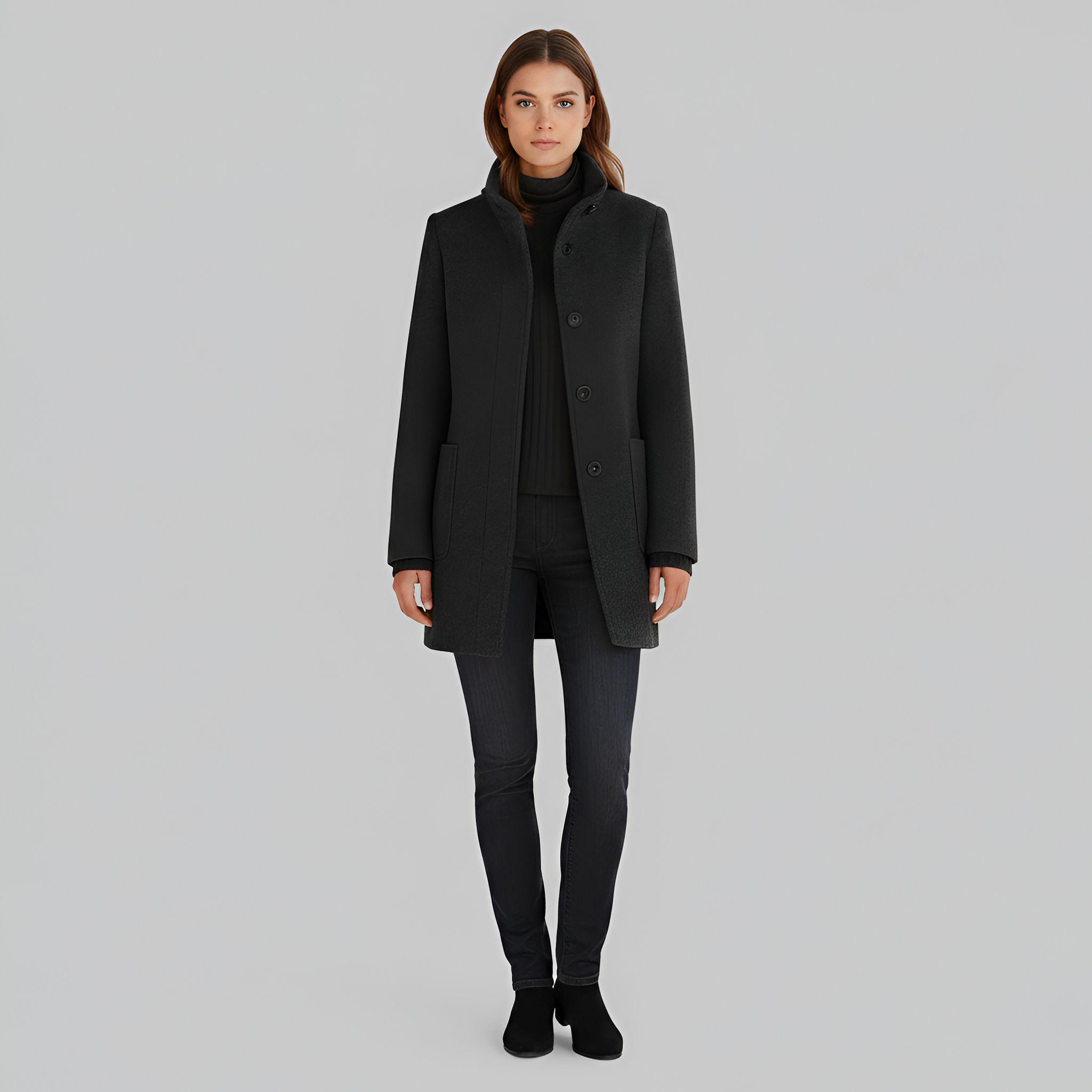 Cappotto femminile elegante dal design essenziale