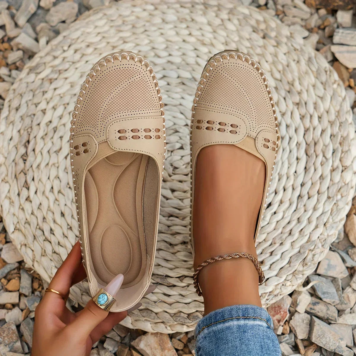 Gerdien - Flat Orthopaedic Shoes