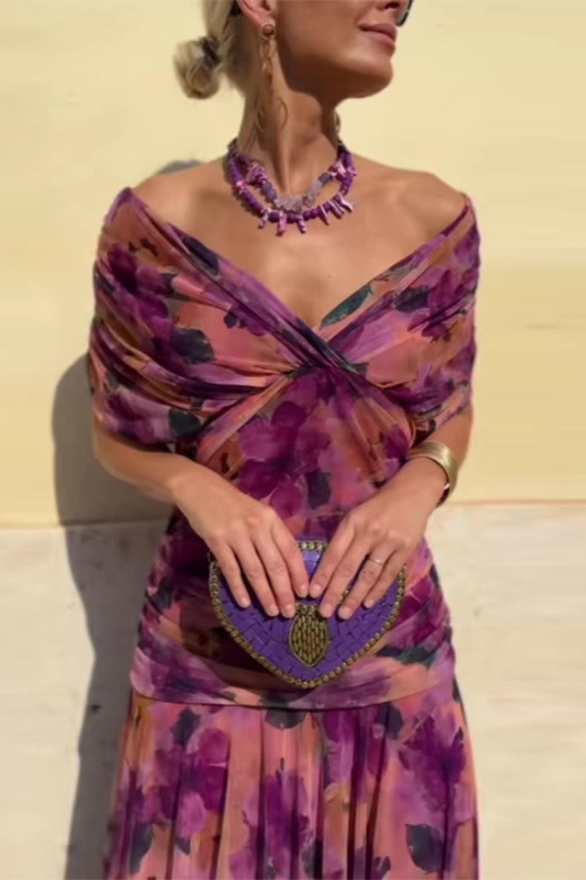 Long Pleated Dress with V-Neck and Short Sleeves