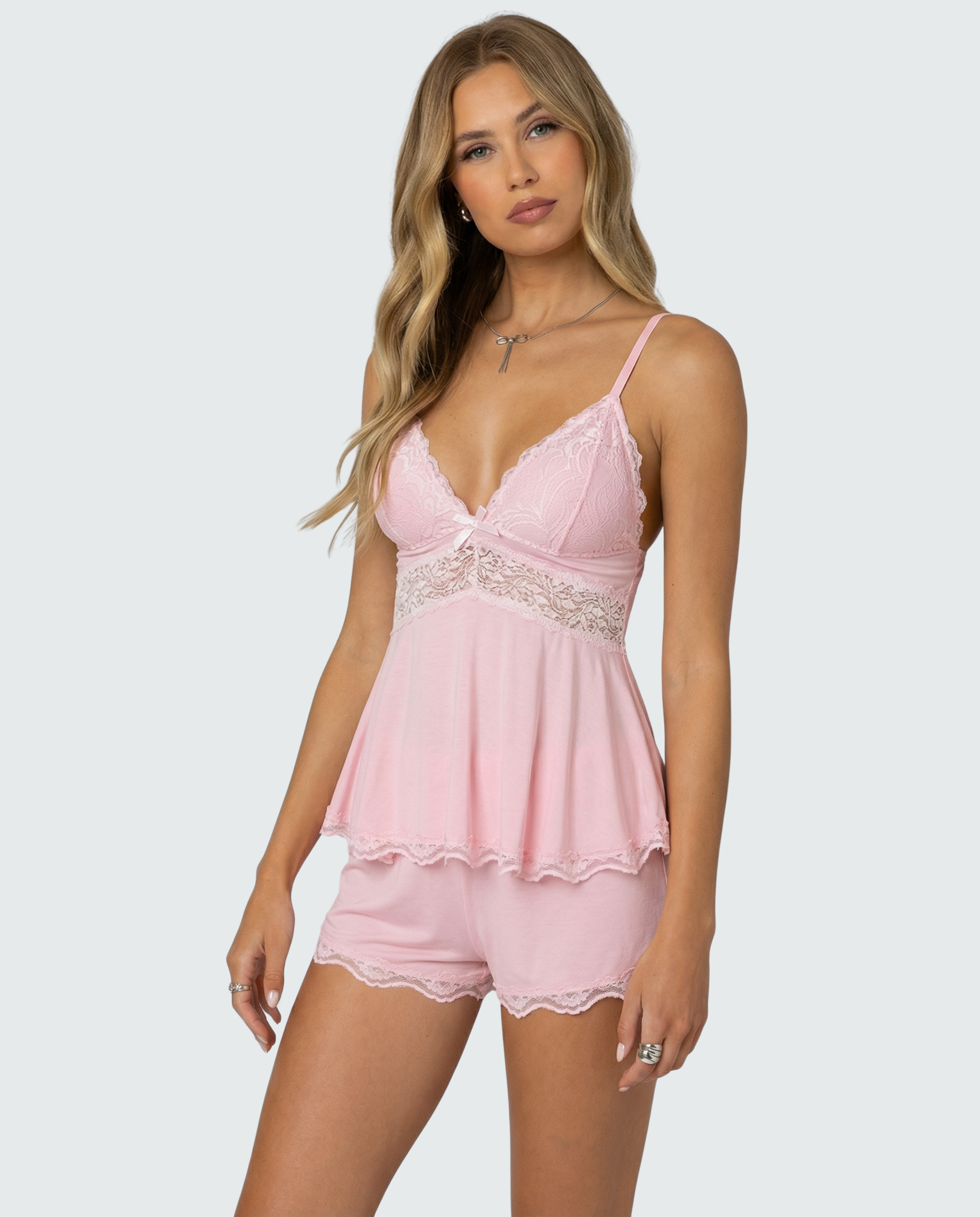 Ensemble de camisole pour femme avec dentelle élégante