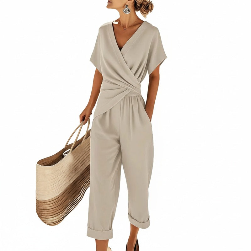 Combinaison Femme avec Col en V Croisé et Pantalon Court
