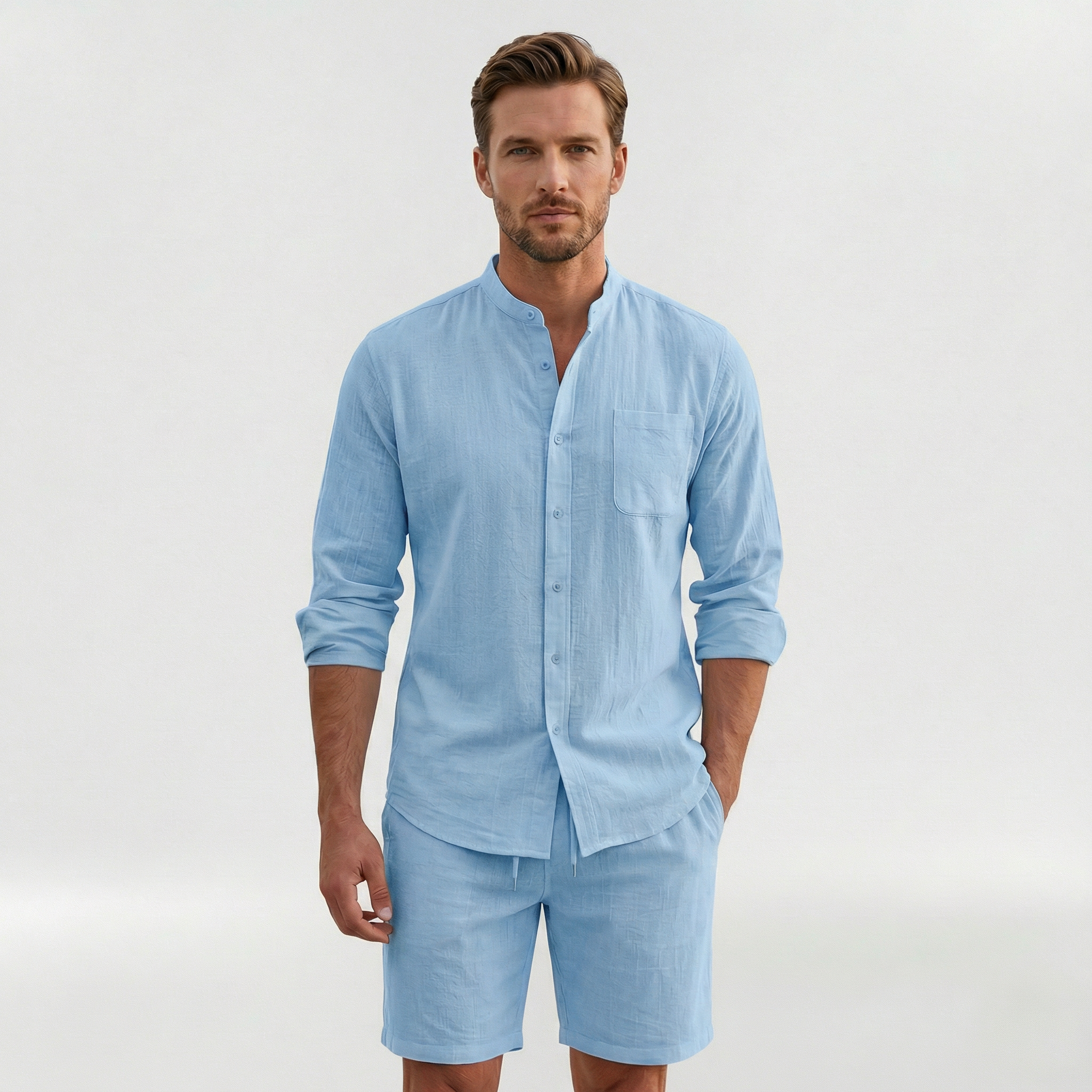 Ensemble homme complet chemise et shorts coupe décontractée pour un style estival casual.