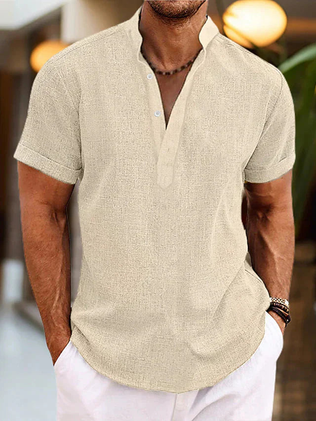 Camicia da uomo a maniche corte con collo alto e scollo a V