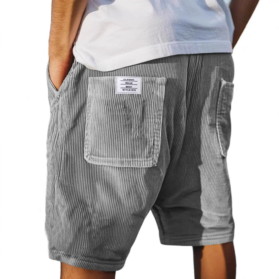 Pantaloni scurți pentru bărbați cu structură în dungi și buzunare cusute