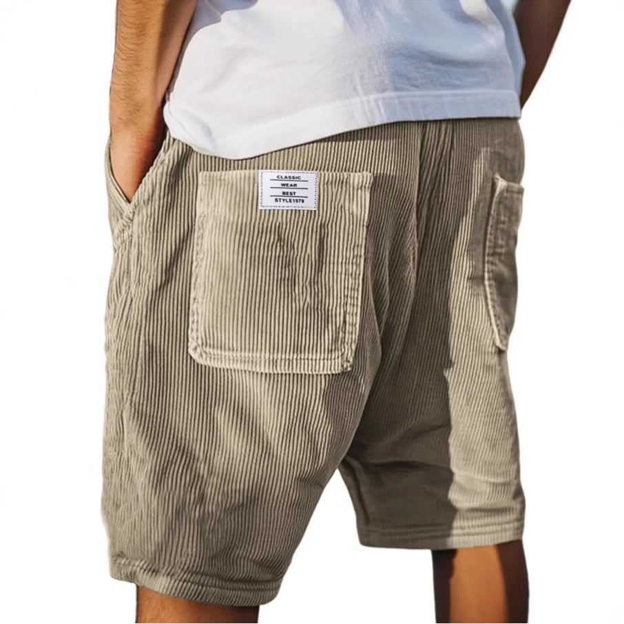 Pantaloni scurți pentru bărbați cu structură în dungi și buzunare cusute