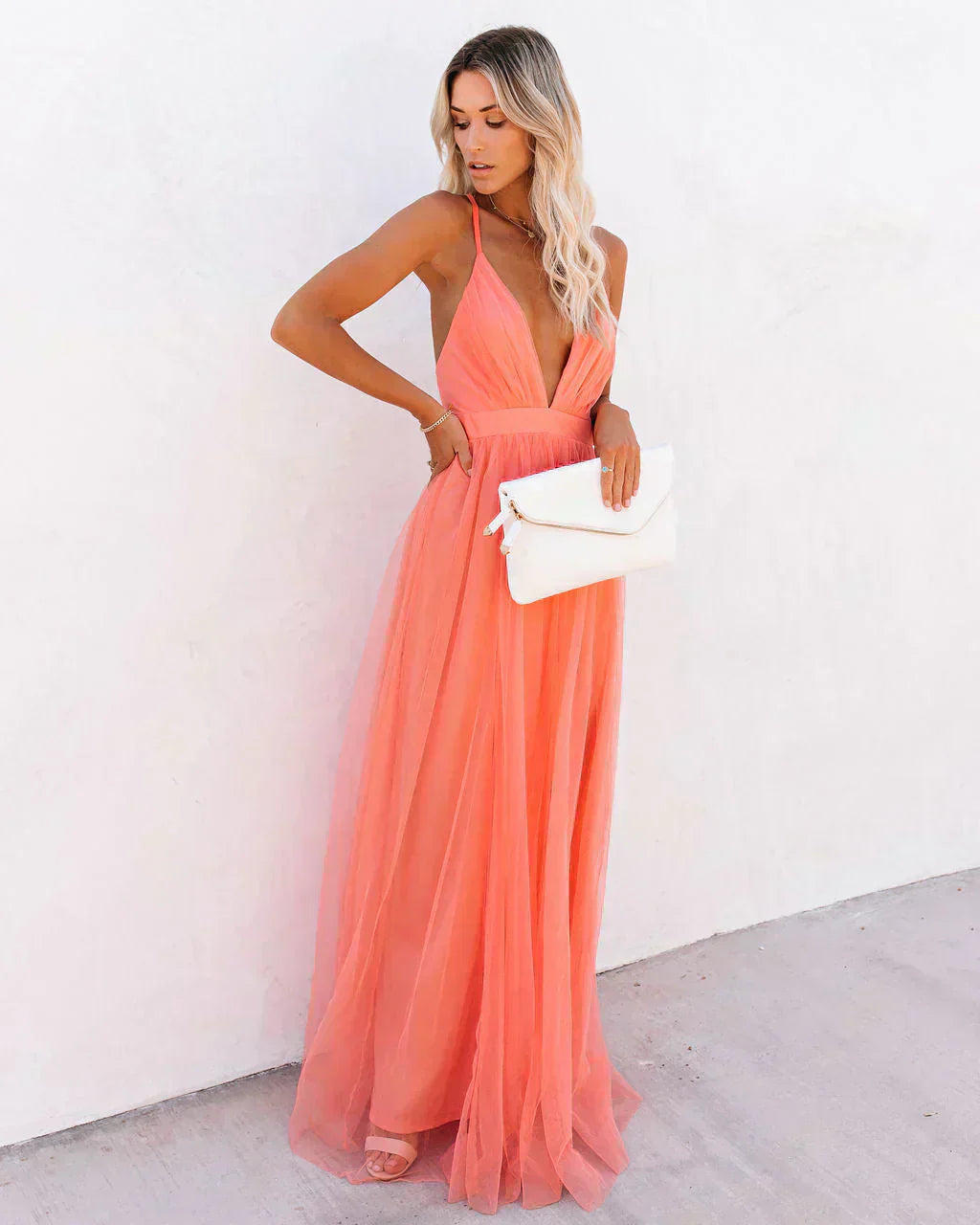 Rochie maxi fluidă și șic, stil estival